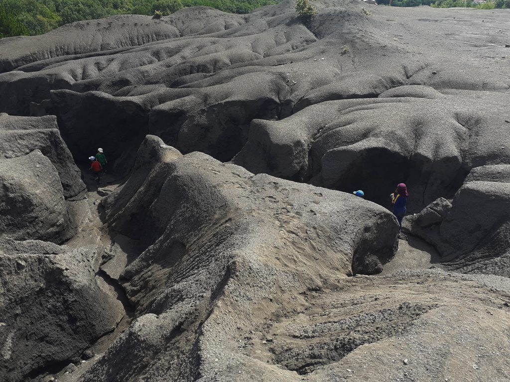 Foto de Rita Díez Estalayo_Barruelo de Santullán Summer School_ exploring the coal spoil heaps 1